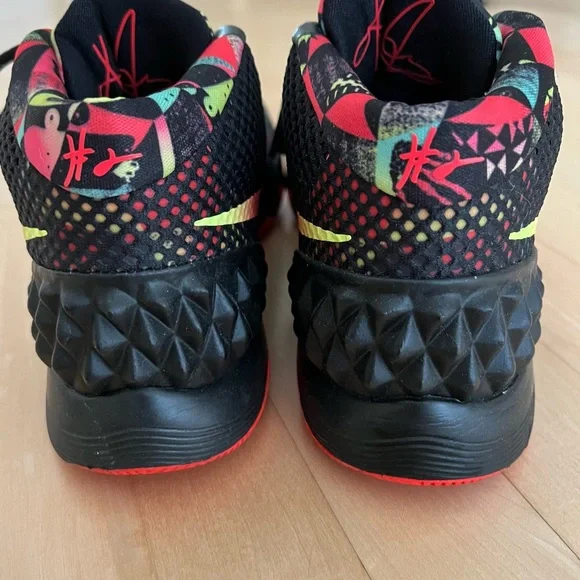 Nike Kyrie 1 Dream Sneakers -- NWOB - Picture 8 of 16